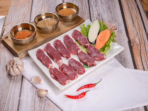 烤新鲜羊肉