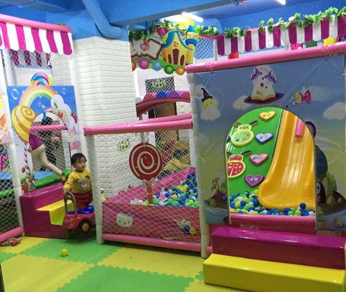 儿童游乐区